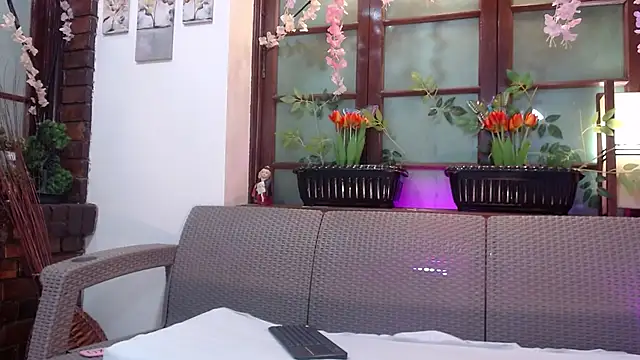 samara selene online show from July 11, 2026, 6:32 pm