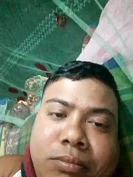 Snapshot of CatchingBouquet chatting on November 17, 2025, 4:46 pm CatchingBouquet online show from November 17, 2025, 4:46 pm