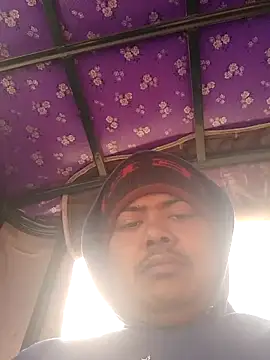 Snapshot of CatchingBouquet chatting on January 12, 2026, 3:01 am CatchingBouquet online show from January 12, 2026, 3:01 am