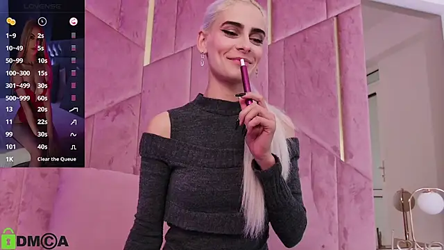 Snapshot of SelenaDaze chatting on October 24, 2025, 5:04 am SelenaDaze online show from October 24, 2025, 5:04 am