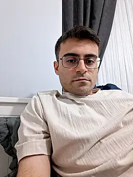 Obstacless online show from January 8, 2026, 7:49 pm