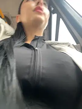 oh nina online show from September 29, 2025, 9:30 pm