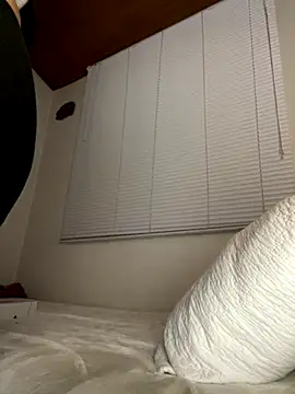 oh nina online show from November 28, 2025, 3:09 am