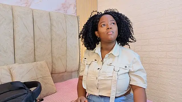 kiarazafira online show from October 4, 2025, 10:46 am