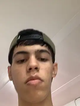 Snapshot of TWINKS_FRIENDS chatting on November 20, 2025, 1:39 am TWINKS FRIENDS online show from November 20, 2025, 1:39 am