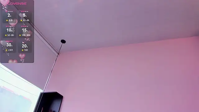 violet myerrs online show from March 5, 2026, 1:18 pm