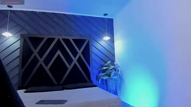 Snapshot of zoe_martins_ chatting on February 6, 2026, 5:27 pm zoe martins online show from February 6, 2026, 5:27 pm