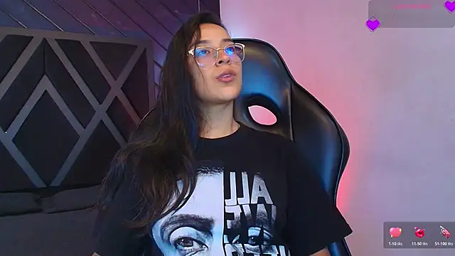 Snapshot of zoe_martins_ chatting on March 30, 2026, 5:25 pm zoe martins online show from March 30, 2026, 5:25 pm