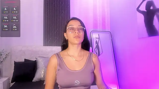 Snapshot of zoe_martins_ chatting on July 16, 2026, 5:30 pm zoe martins online show from July 16, 2026, 5:30 pm