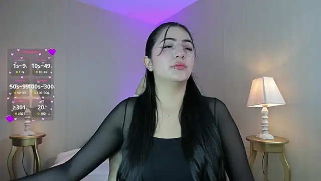 Snapshot of alessiafiore_ chatting on October 1, 2025, 1:06 pm alessiafiore online show from October 1, 2025, 1:06 pm