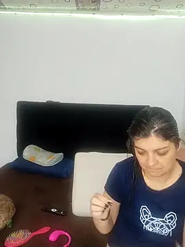 Snapshot of queemking chatting on January 31, 2026, 10:41 pm queemking online show from January 31, 2026, 10:41 pm