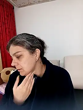 Snapshot of queemking chatting on March 12, 2026, 7:53 pm queemking online show from March 12, 2026, 7:53 pm
