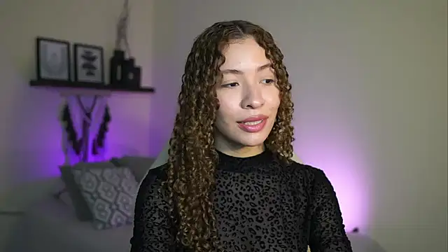 Snapshot of isabella-garcia- chatting on January 18, 2026, 11:30 pm isabella-garcia- online show from January 18, 2026, 11:30 pm