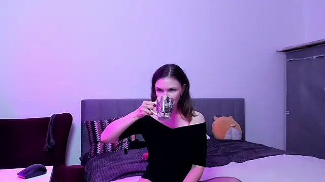 Snapshot of Katherine_Twilight chatting on November 13, 2025, 3:55 pm Katherine Twilight online show from November 13, 2025, 3:55 pm