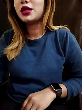 Snapshot of alexa_cam44 chatting on November 14, 2025, 8:18 pm alexa cam44 online show from November 14, 2025, 8:18 pm