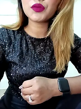 Snapshot of alexa_cam44 chatting on November 22, 2025, 7:24 pm alexa cam44 online show from November 22, 2025, 7:24 pm