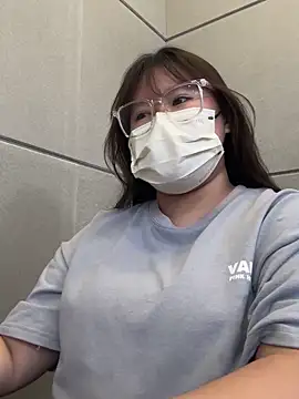 ariel 613 online show from October 30, 2025, 10:49 am