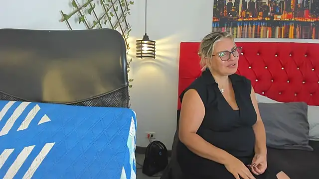 Snapshot of carolinacrus01 chatting on September 27, 2025, 5:29 pm carolinacrus01 online show from September 27, 2025, 5:29 pm