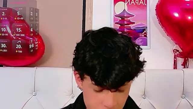 Snapshot of Axel__Evans chatting on March 5, 2026, 12:45 pm Axel Evans online show from March 5, 2026, 12:45 pm