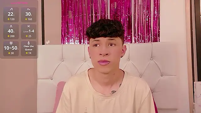 Snapshot of Axel__Evans chatting on March 28, 2026, 12:49 pm Axel Evans online show from March 28, 2026, 12:49 pm