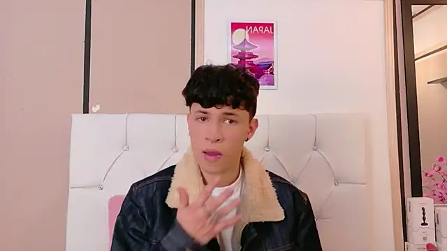 Snapshot of Axel__Evans chatting on April 8, 2026, 1:11 pm Axel Evans online show from April 8, 2026, 1:11 pm