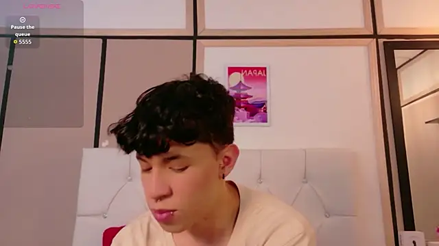 Snapshot of Axel__Evans chatting on April 10, 2026, 12:10 pm Axel Evans online show from April 10, 2026, 12:10 pm