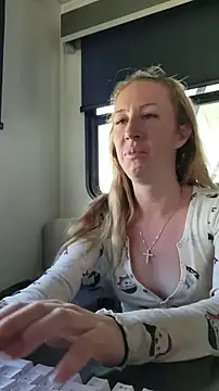 bmorganne420 online show from January 5, 2026, 6:11 pm