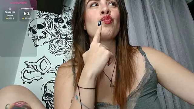 ImSophieFox online show from March 28, 2026, 3:50 am