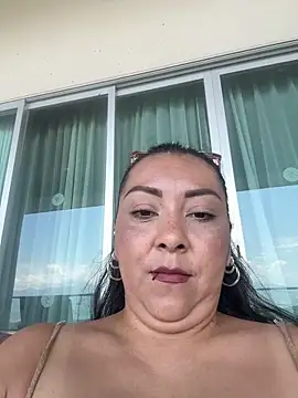 sweett-mary online show from June 1, 2026, 6:09 pm