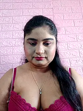 Snapshot of hornyriyanka chatting on January 13, 2026, 2:39 am hornyriyanka online show from January 13, 2026, 2:39 am