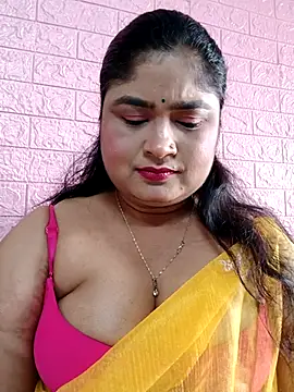 Snapshot of hornyriyanka chatting on March 1, 2026, 2:35 am hornyriyanka online show from March 1, 2026, 2:35 am