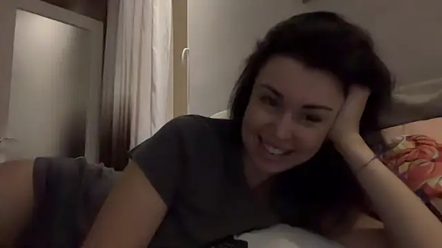 Gilin1 online show from November 19, 2025, 8:20 pm