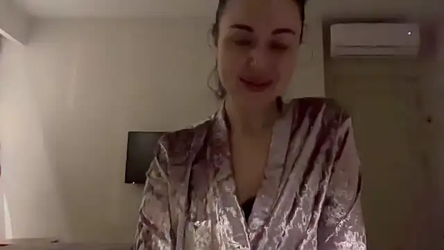 Gilin1 online show from February 13, 2026, 9:11 pm