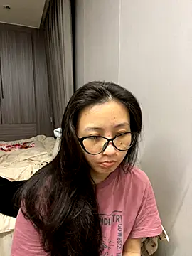 Snapshot of haiyan125216 chatting on October 15, 2025, 11:10 am haiyan125216 online show from October 15, 2025, 11:10 am