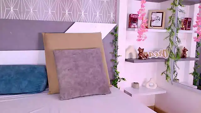 Celine Lee online show from October 13, 2025, 5:35 pm