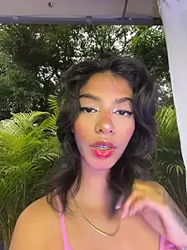 TweetiePieXXX online show from November 18, 2025, 10:25 pm