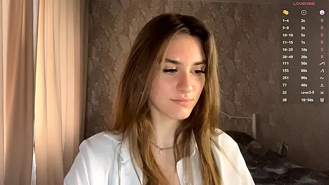 miainheat online show from October 12, 2025, 9:08 am