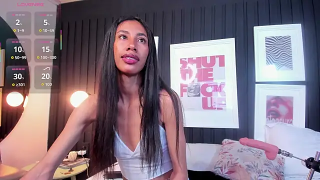 chiara evanns online show from October 10, 2025, 9:08 am