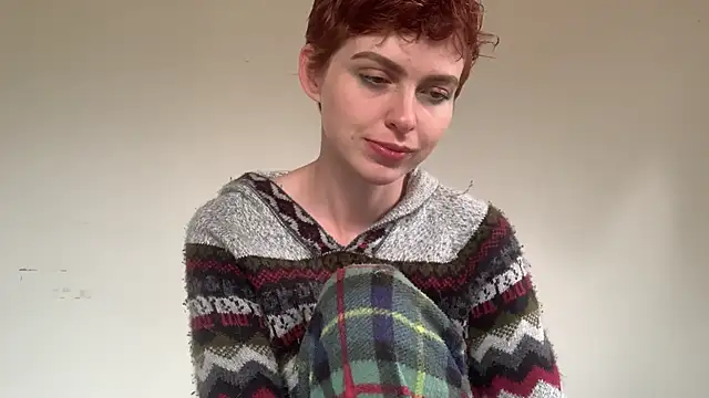 nyxofempusa online show from December 5, 2025, 5:31 pm