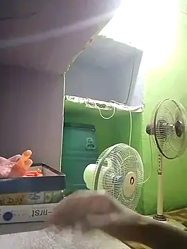 juhijaan2005 online show from October 14, 2025, 5:14 pm