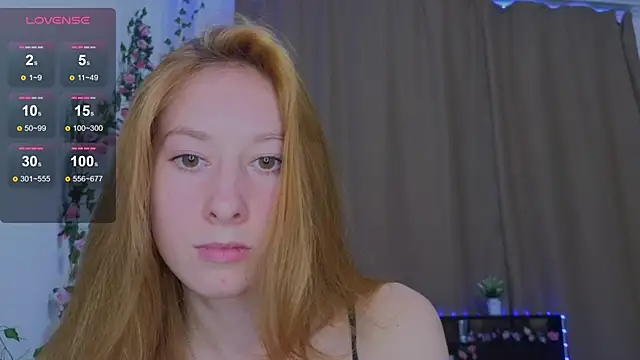 Snapshot of Candy_Flosse chatting on September 18, 2025, 8:49 am Candy Flosse online show from September 18, 2025, 8:49 am