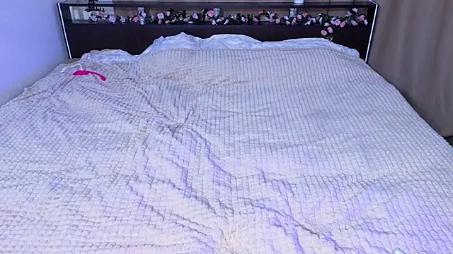 Snapshot of Candy_Flosse chatting on November 11, 2025, 9:31 am Candy Flosse online show from November 11, 2025, 9:31 am