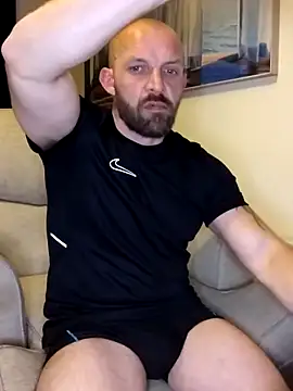 Snapshot of Andrewjames8391 chatting on October 17, 2025, 8:22 pm Andrewjames8391 online show from October 17, 2025, 8:22 pm