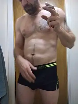 Snapshot of Andrewjames8391 chatting on November 11, 2025, 9:20 am Andrewjames8391 online show from November 11, 2025, 9:20 am