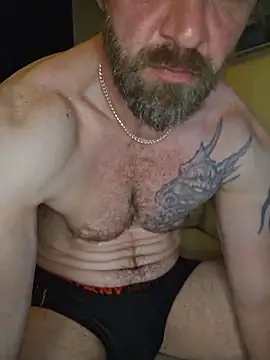 Snapshot of Andrewjames8391 chatting on June 3, 2026, 7:44 am Andrewjames8391 online show from June 3, 2026, 7:44 am