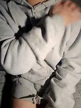 Snapshot of 111owo111 chatting on September 17, 2025, 1:46 pm 111owo111 online show from September 17, 2025, 1:46 pm