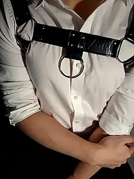 Snapshot of 111owo111 chatting on October 11, 2025, 12:04 pm 111owo111 online show from October 11, 2025, 12:04 pm