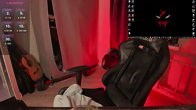 Snapshot of Melante chatting on February 24, 2026, 10:41 pm Melante online show from February 24, 2026, 10:41 pm