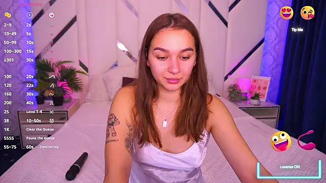 UrMuseOn online show from November 5, 2025, 2:50 pm