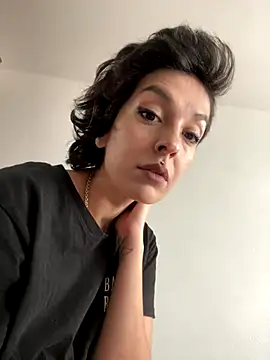 Piggiteablacktea online show from October 25, 2025, 7:49 am